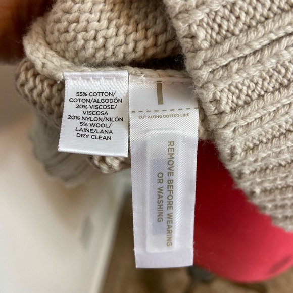 NWT LOFT Sweater (XS) - Picture 6 of 6